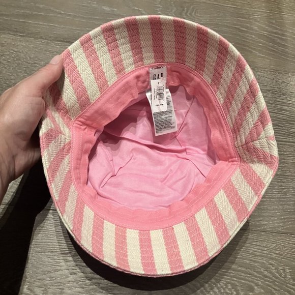 GAP Textured Pink & White Stripe Bucket Hat - NWT - Picture 2 of 4